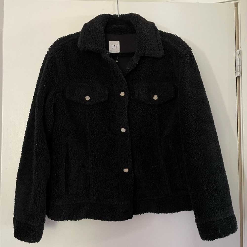 Black Sherpa Gap jacket
